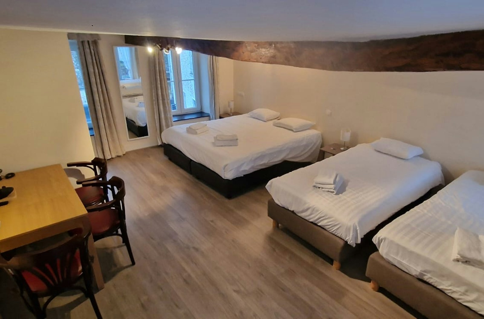 Chambre Familiale Supérieure au Royal Hôtel Bonhomme